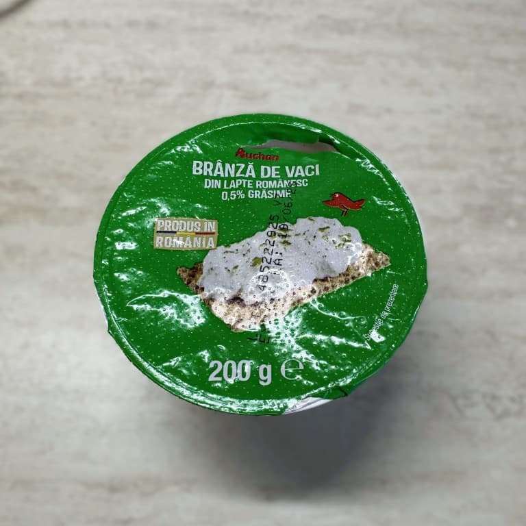 Auchan Brânză de vaci din lapte românesc 0.5% grăsime